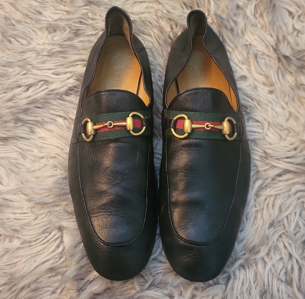 Gucci Black Leather Loafers with Gold and Green Accents